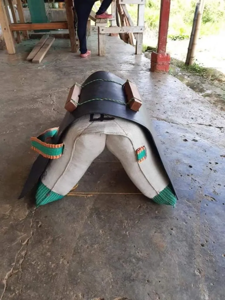 Garra arrastradora para enjalma